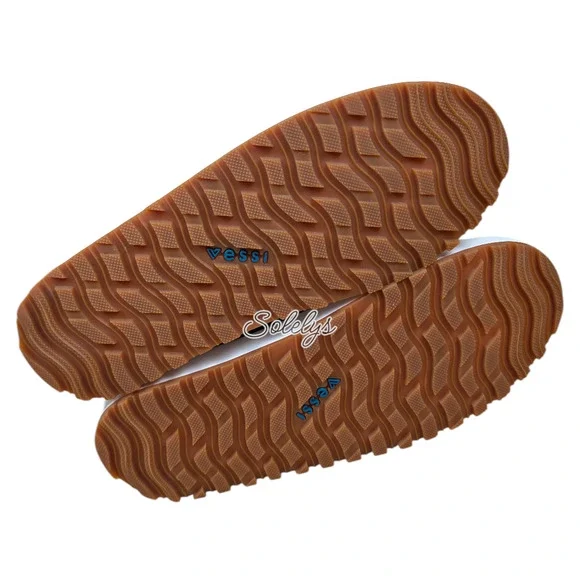 Vessi Alta Womens 9 High Top Asphalt Black White Waterproof DymaTex Sneaker Boot - Picture 7 of 8